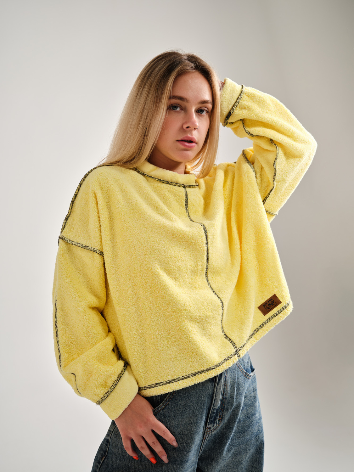 Кроп-свитшот YellowGlow